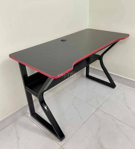 Gaming desk for computer or office