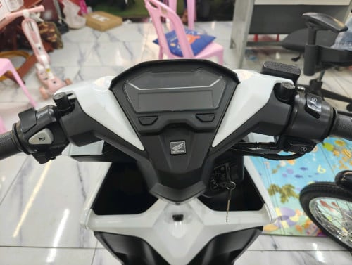 Honda Click 023 have tax plate number good 98%