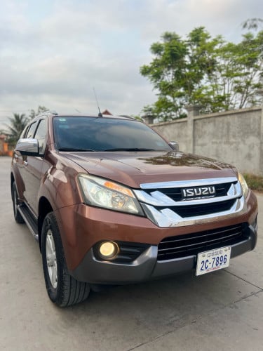 ISUZU MU-X 2016