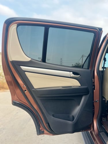 ISUZU MU-X 2016