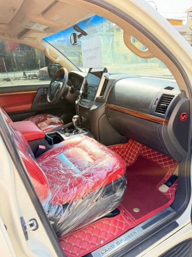 Land Cruiser V6 2010ឡេីង​2021 ម្ចាស់ដេីមទីមួយ​ ទឹកថ្នាំបាញ់តែកន្លែកឡេីងទេបងប្អូន