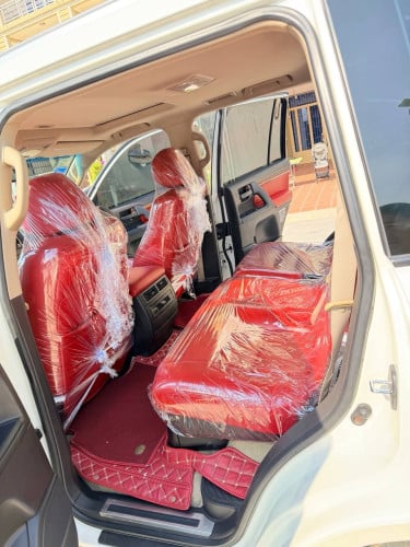 Land Cruiser V6 2010ឡេីង​2021 ម្ចាស់ដេីមទីមួយ​ ទឹកថ្នាំបាញ់តែកន្លែកឡេីងទេបងប្អូន
