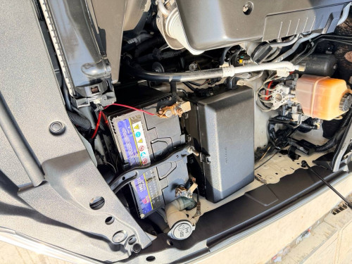 Land Cruiser V6 2010ឡេីង​2021 ម្ចាស់ដេីមទីមួយ​ ទឹកថ្នាំបាញ់តែកន្លែកឡេីងទេបងប្អូន
