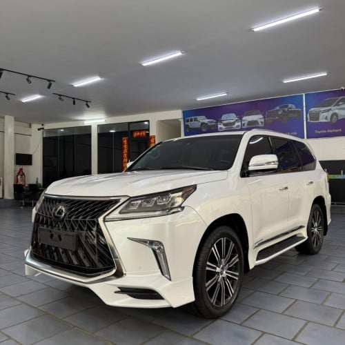 Lexus LX570 Super Sport 2018 ទឹកថ្នាំហ្សុីនមួយជុំ ម្ចាស់ដើមទី1 តម្លៃនិយាយគ្នាបាន 保證特價