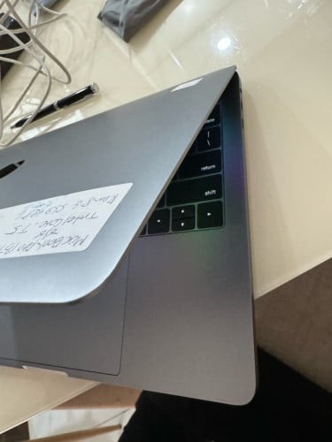 MacBook Pro 13inch core i5 Ram8G 512G