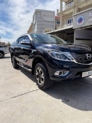 Mazda BT50 2019 ឆ្វេងសុីនក្រុមហ៊ុន​ ពណ៌​ ទឹកប៊ិចបែកក្រម៉ៅ ប៉ុងមួយ​ ម្ចាស់ដេីមទីមួយ​ ធានឡានថ្មីខ្លាំង