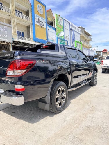 Mazda BT50 2019 ឆ្វេងសុីនក្រុមហ៊ុន​ ពណ៌​ ទឹកប៊ិចបែកក្រម៉ៅ ប៉ុងមួយ​ ម្ចាស់ដេីមទីមួយ​ ធានឡានថ្មីខ្លាំង