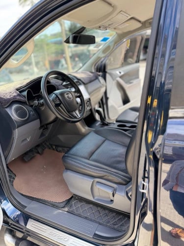 Mazda BT50 2019 ឆ្វេងសុីនក្រុមហ៊ុន​ ពណ៌​ ទឹកប៊ិចបែកក្រម៉ៅ ប៉ុងមួយ​ ម្ចាស់ដេីមទីមួយ​ ធានឡានថ្មីខ្លាំង