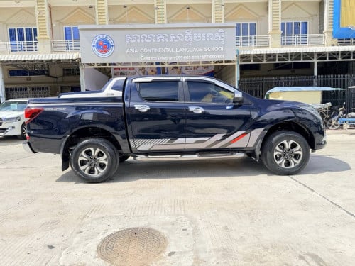 Mazda BT50 2019 ឆ្វេងសុីនក្រុមហ៊ុន​ ពណ៌​ ទឹកប៊ិចបែកក្រម៉ៅ ប៉ុងមួយ​ ម្ចាស់ដេីមទីមួយ​ ធានឡានថ្មីខ្លាំង