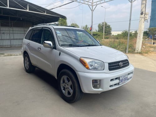 RAV4L Full option បើកដំបូល 01 ប៉ុង2 តម្លៃ$9xxxបង់រំលស់100%