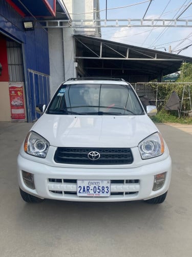 RAV4L Full option បើកដំបូល 01 ប៉ុង2 តម្លៃ$9xxxបង់រំលស់100%