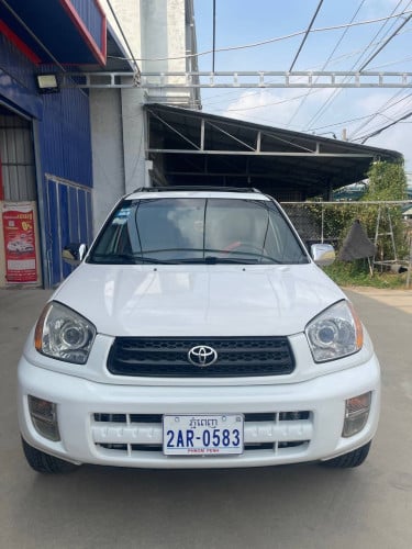 RAV4L Full option បើកដំបូល 01 ប៉ុង2 តម្លៃ$9xxxបង់រំលស់100%