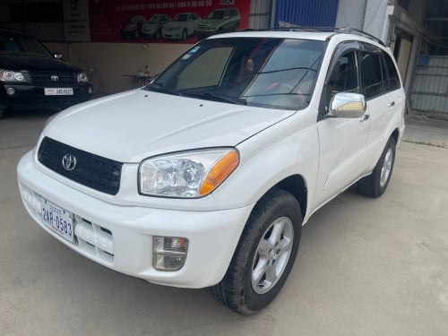 RAV4L Full option បើកដំបូល 01 ប៉ុង2 តម្លៃ$9xxxបង់រំលស់100%
