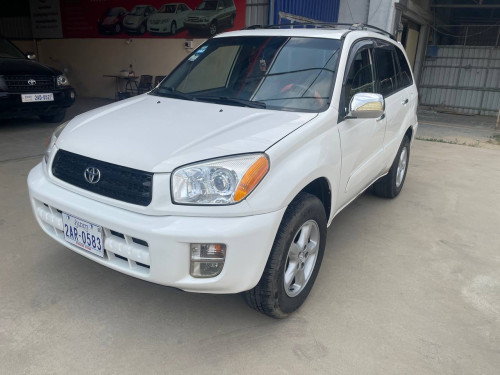 RAV4L Full option បើកដំបូល 01 ប៉ុង2 តម្លៃ$9xxxបង់រំលស់100%