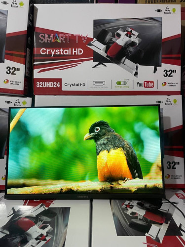 Samsung smart TV 32” crystal