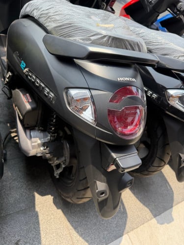 Scooterថ្មីខ្លាញ់គោ 2026=1780$