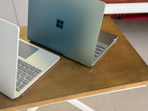 Surface Laptop Go 3 ( Grade A )CPU Core i5-12th, RAM 8GB, SSD 256GB, Screen HD+ Touch Screen