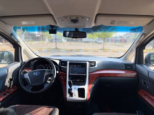 Toyota Alphard 2013 Option Type Gold