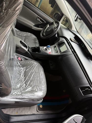 Toyota Prius 2013 ឡានមូលអត់ច្រស​ ឃ្មុំស៊ីន​ ពិន្ទុរខ្ពស់