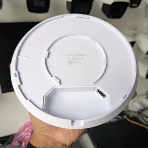 UniFi U6-PRO មួយទឹក