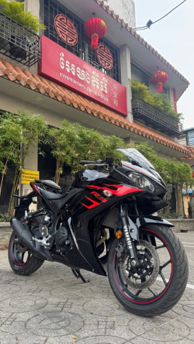 Yamaha R3