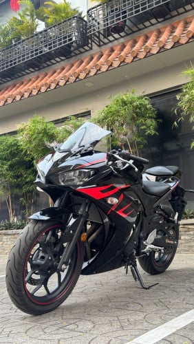Yamaha R3