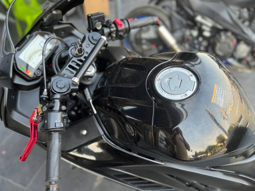 YAMAHA R3 V4 2019 កំលាំង 320cc ក្រដាសពន្ធ ជប៉ុនសុទ្ធ នៅខ្ចីស្អាត