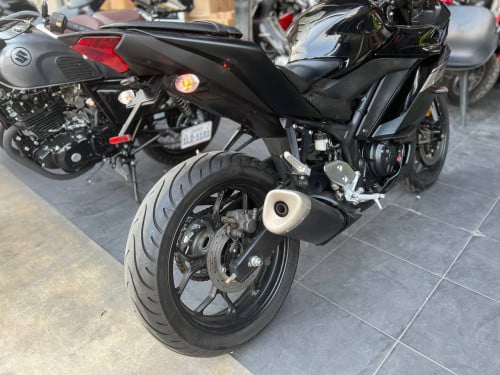 YAMAHA R3 V4 2019 កំលាំង 320cc ក្រដាសពន្ធ ជប៉ុនសុទ្ធ នៅខ្ចីស្អាត