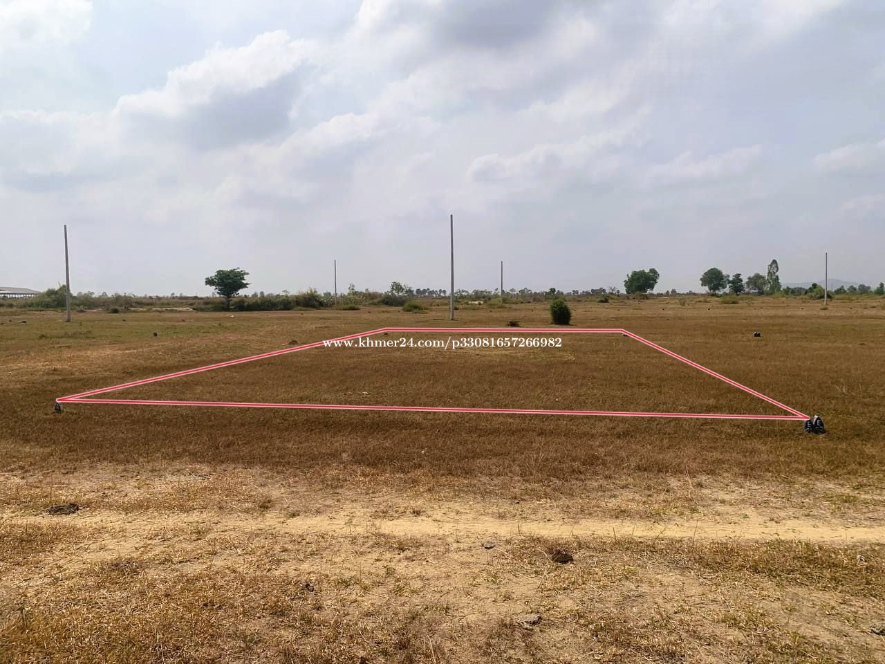 ๐ฆLand Available for Urgent Sale at a Special Price (Negotiable).