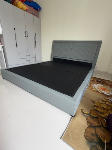 គ្រែគេង 1.8m x 2m
