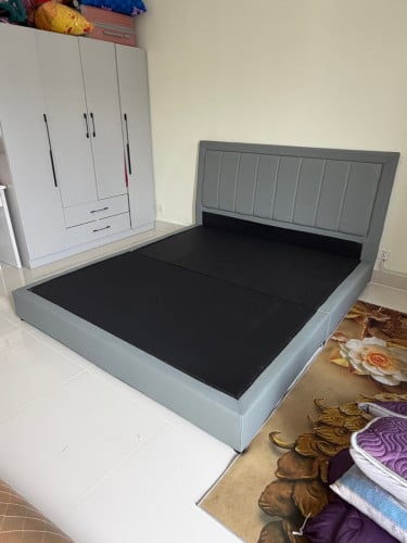 គ្រែគេង 1.8m x 2m