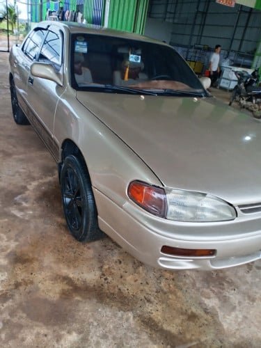 ឡានលក់camryហើម1996តម្លៃ3200ចរចារឡានស្អាតម៉ាសុីនប្រអប់លេខដំណើរការល្អ
