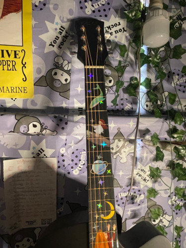 នៅguitars)​New99%ត្រូវការលុយជាបន្ទាន់៕អាចចងចាទៀតបាន
