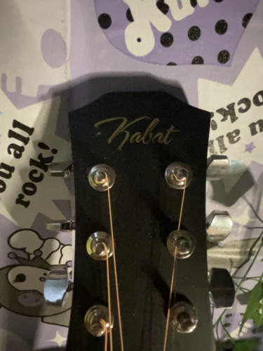 នៅguitars)​New99%ត្រូវការលុយជាបន្ទាន់៕អាចចងចាទៀតបាន