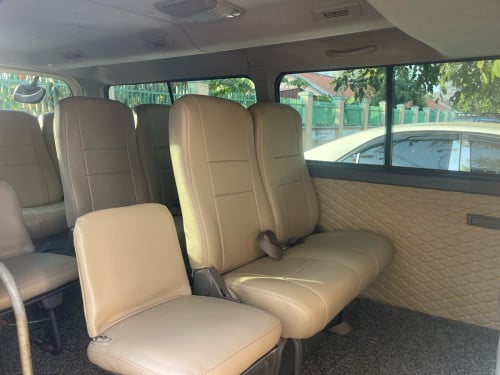 🚙 Nissan URVAN ឆ្នាំ 2007 ម៉ាស៊ីនម៉ាស៊ូតលេខដៃម៉ាសុីនធំ 3.0 Japan ឆ្វេងសុីន
