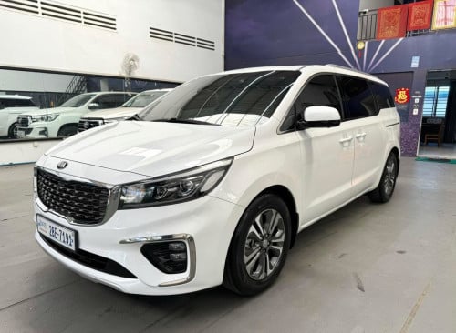 2020 Kia Carnival ឡានក្រហ៊ុនទិញខ្លាញ់គោ
