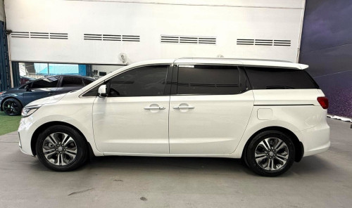 2020 Kia Carnival ឡានក្រហ៊ុនទិញខ្លាញ់គោ
