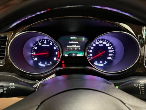 2020 Kia Carnival ឡានក្រហ៊ុនទិញខ្លាញ់គោ