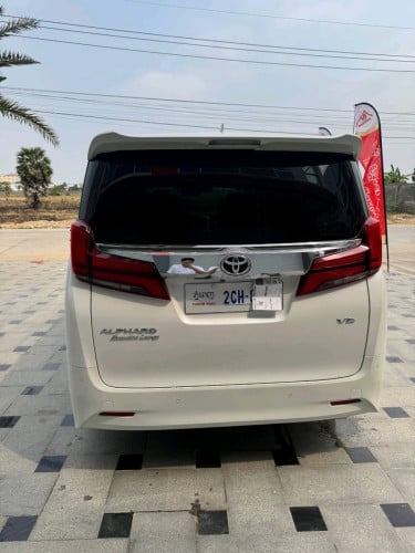 Alphard018 executive lounge V6 -មានលុយ30000$ដកឡានបានភ្លាម