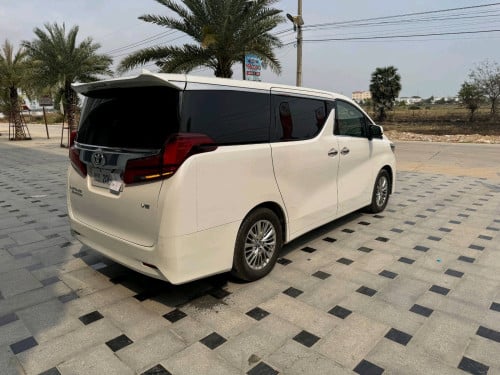 Alphard018 executive lounge V6 -មានលុយ30000$ដកឡានបានភ្លាម