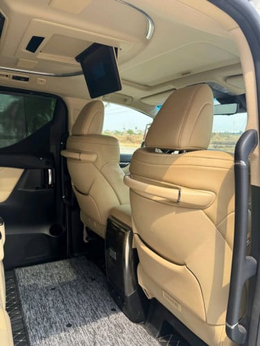 Alphard018 executive lounge V6 -មានលុយ30000$ដកឡានបានភ្លាម