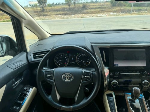 Alphard018 executive lounge V6 -មានលុយ30000$ដកឡានបានភ្លាម
