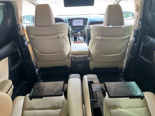 Alphard018 executive lounge V6 -មានលុយ30000$ដកឡានបានភ្លាម