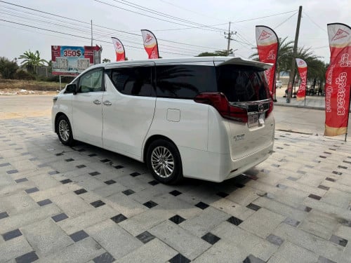 Alphard018 executive lounge V6 -មានលុយ30000$ដកឡានបានភ្លាម