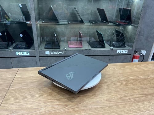 Asus Rog Strix G814 (Gaming&Design)