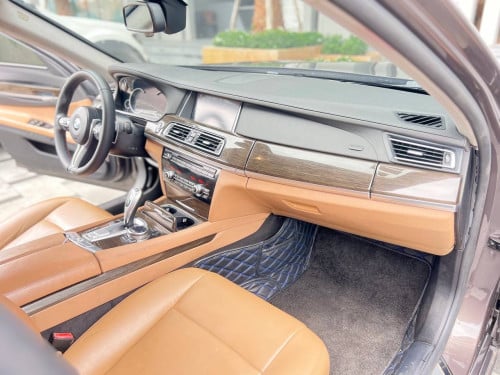 BMW 740LI / 2014 up 22💲