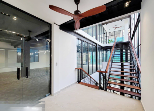 Buildingโ Forโ Rent