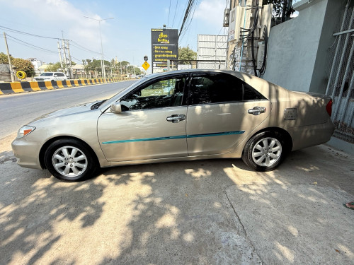 Camry 2002 XLE full option