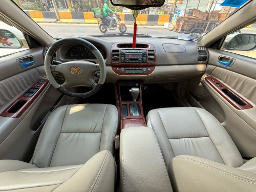 Camry 2002 XLE full option