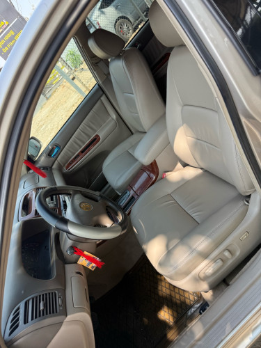 Camry 2002 XLE full option